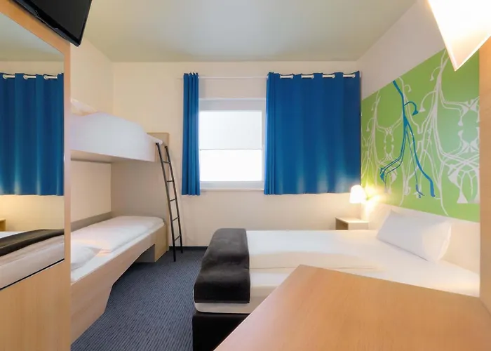 B&B Hotel Paderborn 호텔